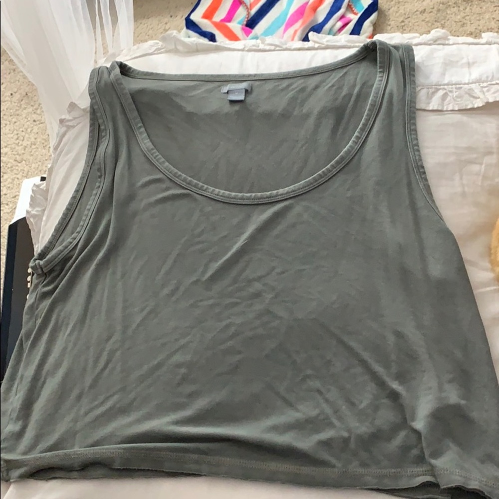 green cropped tank